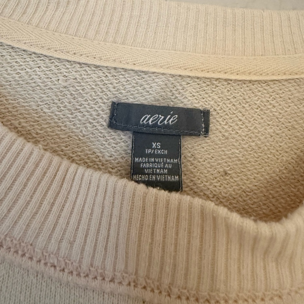 Cropped Sweater - Picture 3 of 3